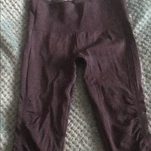 Lululemon in the flow crop